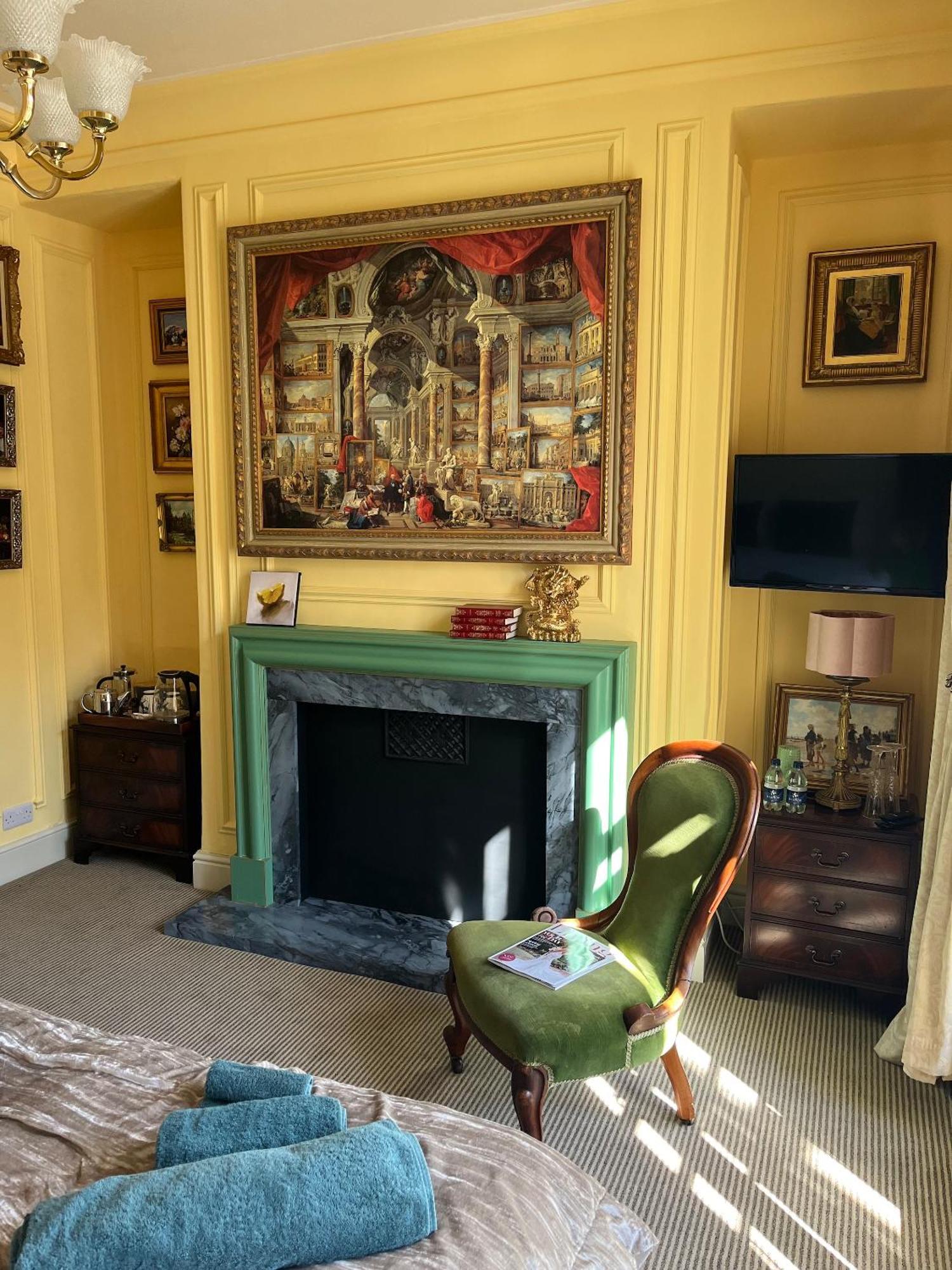 Chez Vivienne Ilkley